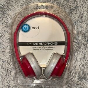 ONN. Wired Headphones Pink & White NEW